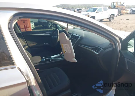 2013 Ford Fusion Se z USA, uszkodzony, nr VIN 3FA6P0HR5DR150027